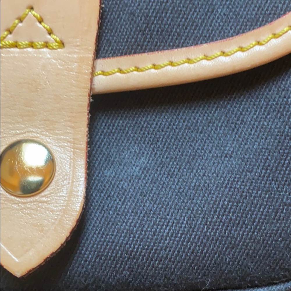 Dooney & Bourke Leather Trim Wristlet - Picture 9 of 12